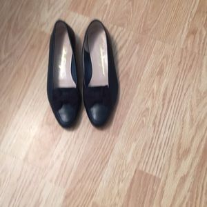 Salvatore Ferragamo classic black leather flats